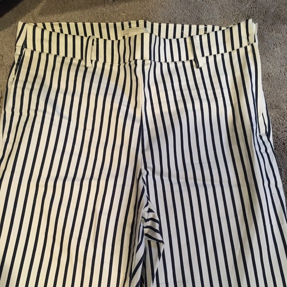 H&M Pants - 🔴H&M Striped Pants